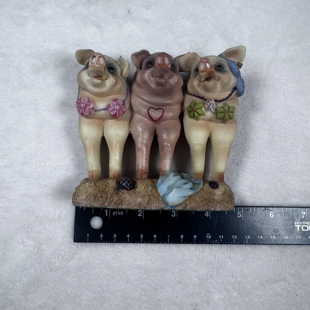 Vintage 2000 Three Pigs Bikini Swimsuit Resin Figurine Statue UC‎ Pig Decor